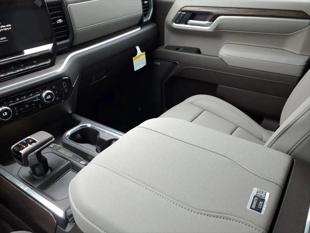 2026 GMC Sierra 1500 Crew Cab, Short Bed, SLT, 4WD