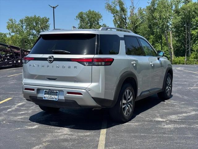 2025 Nissan Pathfinder SL FWD
