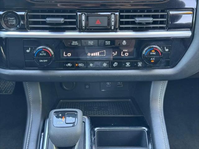 2025 Nissan Pathfinder SL FWD