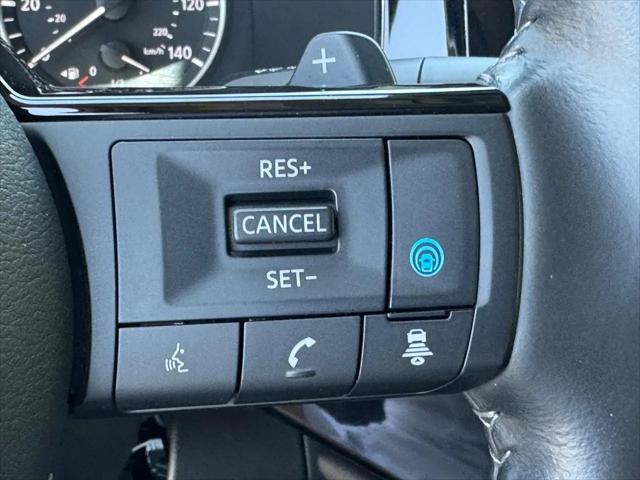 2025 Nissan Pathfinder SL FWD