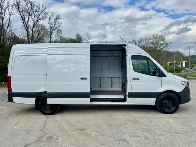 2025 Mercedes-Benz Sprinter 2500 High Roof 4-Cyl Diesel HO