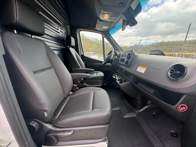 2025 Mercedes-Benz Sprinter 2500 High Roof 4-Cyl Diesel HO