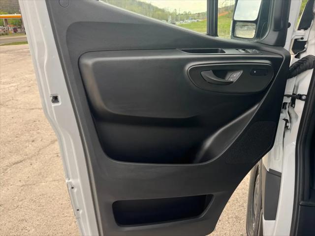 2025 Mercedes-Benz Sprinter 2500 High Roof 4-Cyl Diesel HO