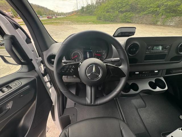 2025 Mercedes-Benz Sprinter 2500 High Roof 4-Cyl Diesel HO