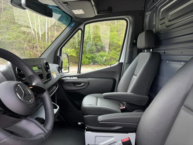 2025 Mercedes-Benz Sprinter 2500 High Roof 4-Cyl Diesel HO