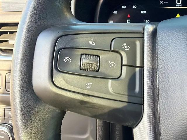 2024 GMC Yukon XL 4WD SLT
