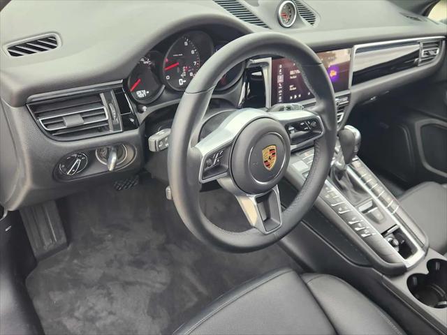 2021 Porsche Macan Macan