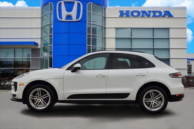 2021 Porsche Macan Macan