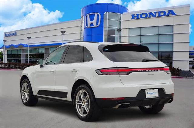 2021 Porsche Macan Macan