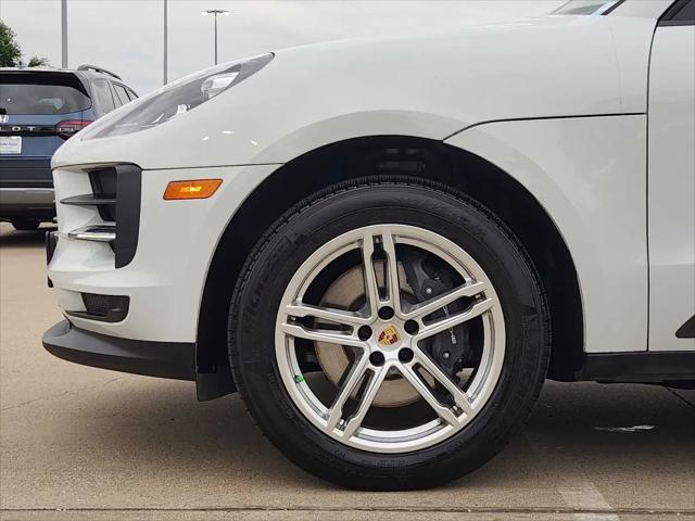 2021 Porsche Macan Macan