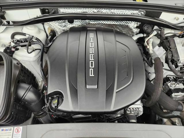 2021 Porsche Macan Macan