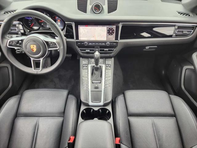 2021 Porsche Macan Macan
