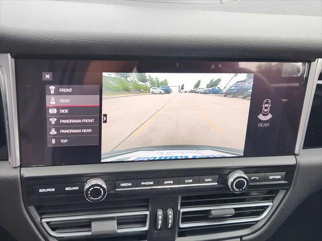 2021 Porsche Macan Macan
