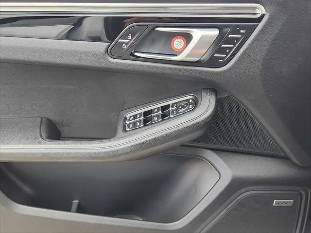 2021 Porsche Macan Macan