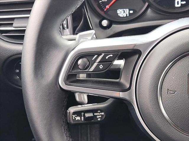 2021 Porsche Macan Macan