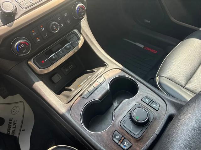 2022 GMC Acadia FWD Denali