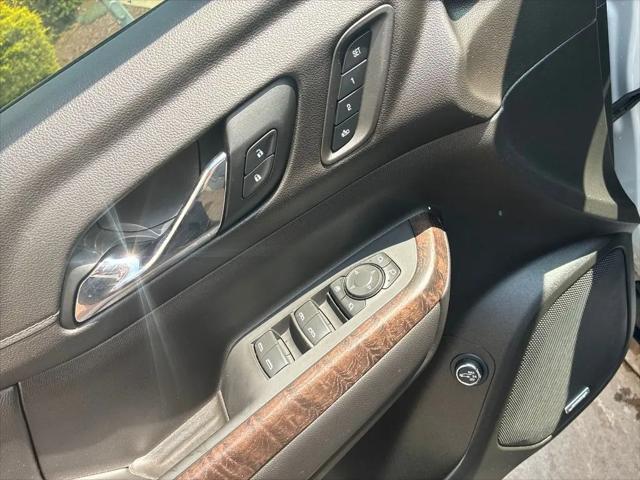 2022 GMC Acadia FWD Denali