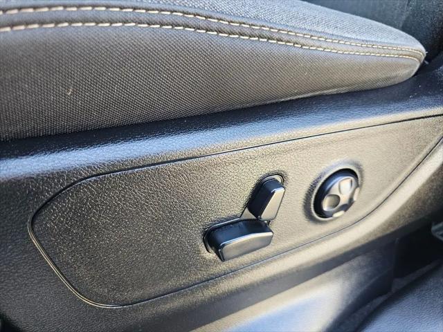 2019 Ram 1500 Big Horn/Lone Star Crew Cab 4x4 5'7" Box