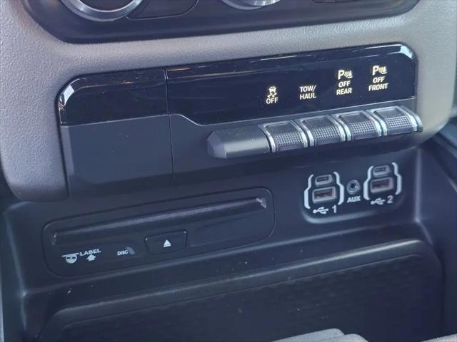 2019 Ram 1500 Big Horn/Lone Star Crew Cab 4x4 6'4" Box