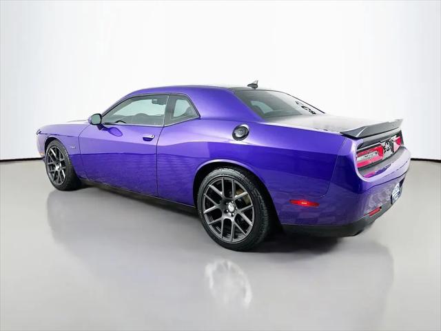 2016 Dodge Challenger R/T Shaker