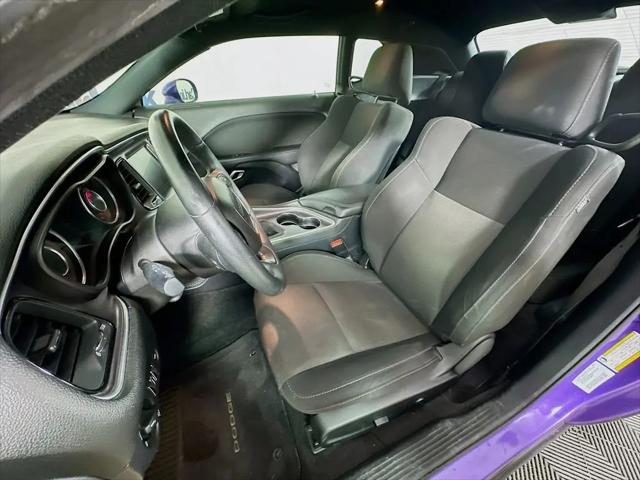 2016 Dodge Challenger R/T Shaker