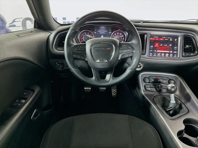 2016 Dodge Challenger R/T Shaker