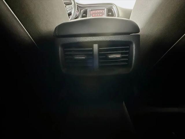 2016 Dodge Challenger R/T Shaker
