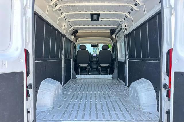 2025 Ram ProMaster 2500 Cargo Van Tradesman High Roof 159" WB w/Pass Seat