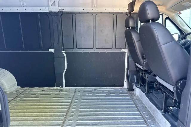 2025 Ram ProMaster 2500 Cargo Van Tradesman High Roof 159" WB w/Pass Seat