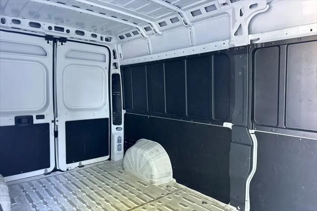 2025 Ram ProMaster 2500 Cargo Van Tradesman High Roof 159" WB w/Pass Seat