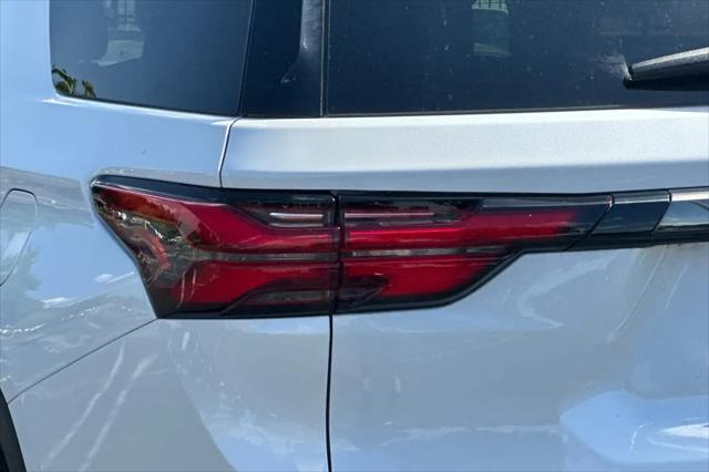 2023 Chevrolet Traverse AWD RS