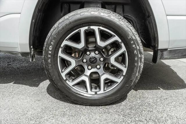 2025 Ram 1500 Laramie Crew Cab 4x4 5'7" Box