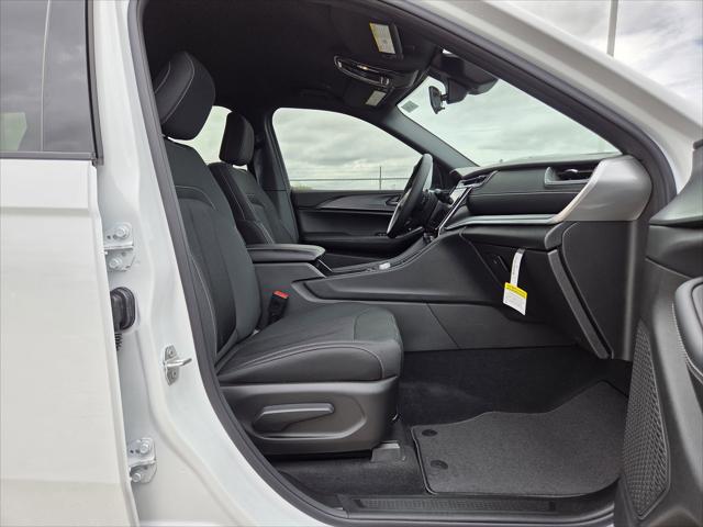 2026 Jeep Grand Cherokee L Laredo 4x4