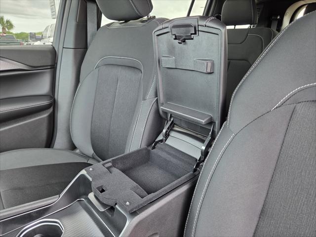 2026 Jeep Grand Cherokee L Laredo 4x4
