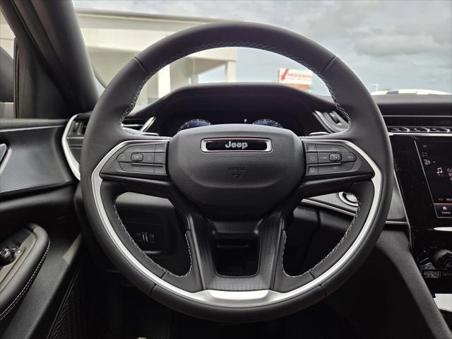 2026 Jeep Grand Cherokee L Laredo 4x4