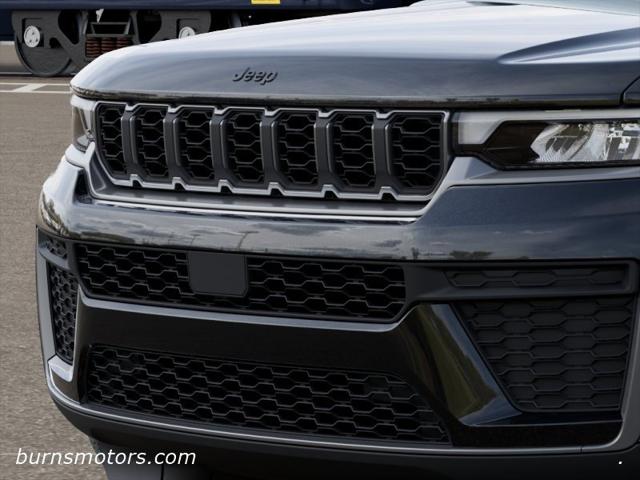2026 Jeep Grand Cherokee Altitude 4x2