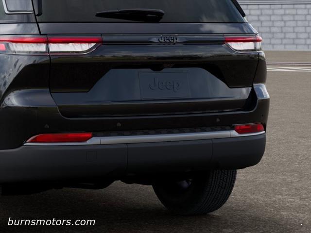 2026 Jeep Grand Cherokee Altitude 4x2