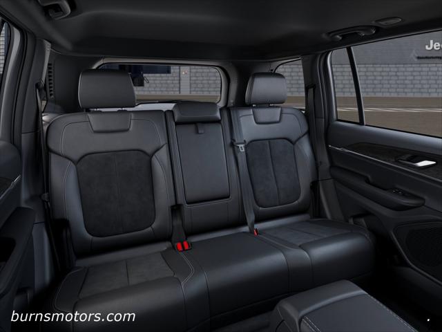 2026 Jeep Grand Cherokee Altitude 4x2