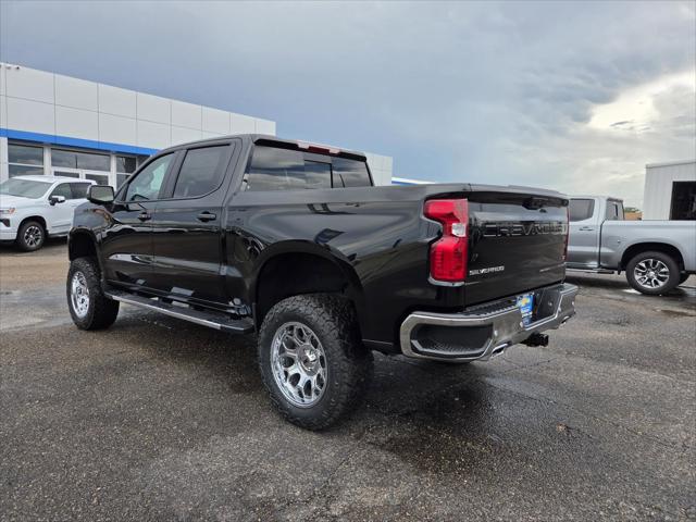 2026 Chevrolet Silverado 1500 4WD Crew Cab Standard Bed LT