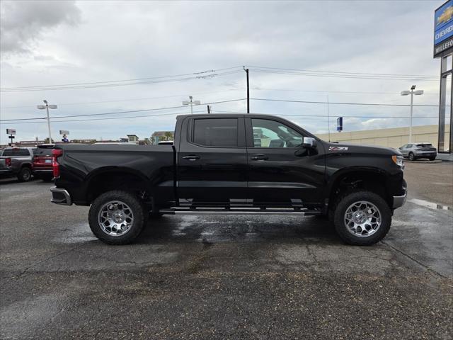 2026 Chevrolet Silverado 1500 4WD Crew Cab Standard Bed LT