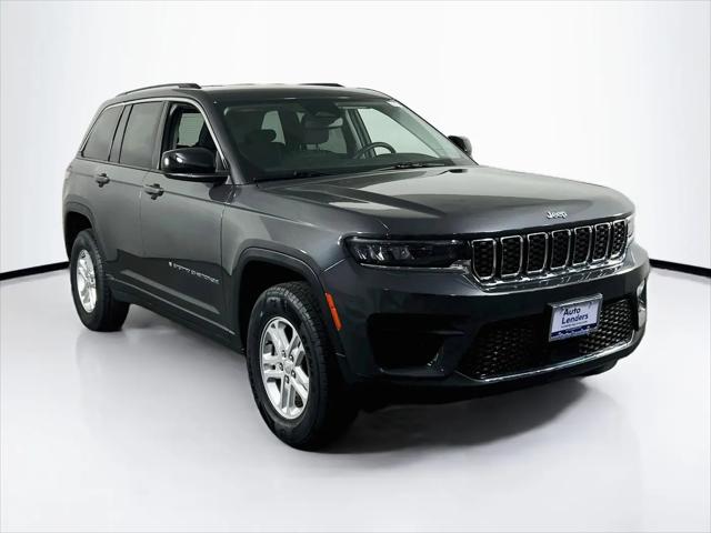 2023 Jeep Grand Cherokee Laredo 4x4
