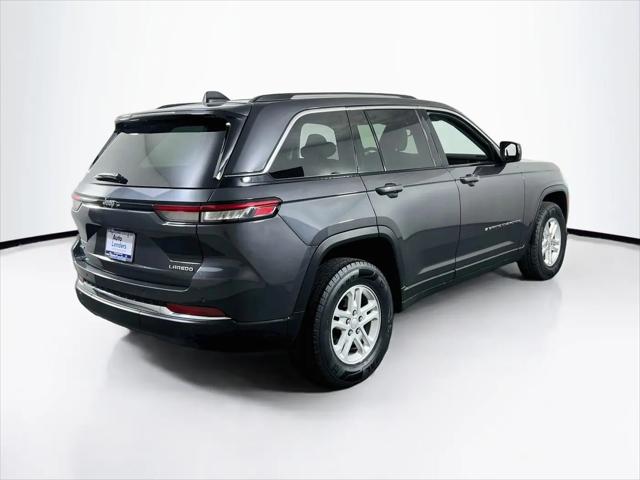 2023 Jeep Grand Cherokee Laredo 4x4