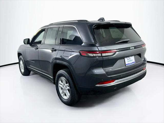 2023 Jeep Grand Cherokee Laredo 4x4
