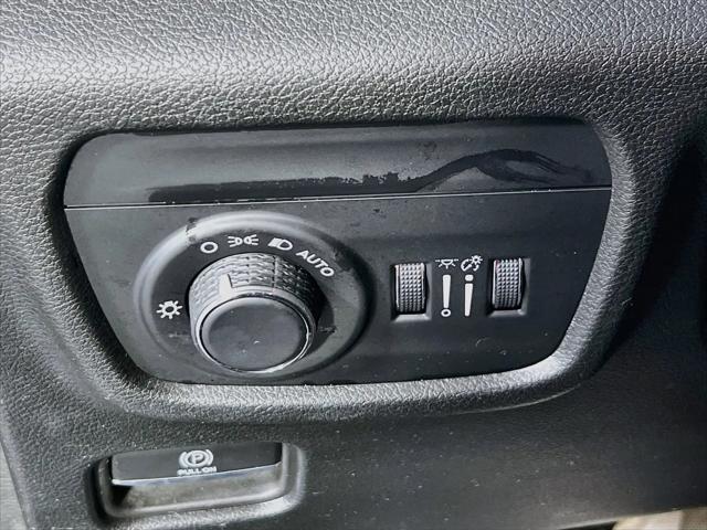2023 Jeep Grand Cherokee Laredo 4x4