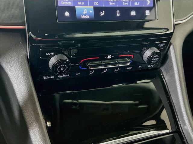 2023 Jeep Grand Cherokee Laredo 4x4