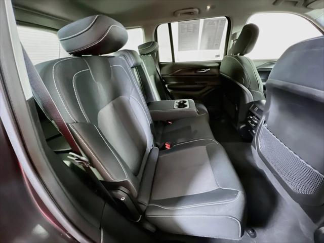 2023 Jeep Grand Cherokee Laredo 4x4