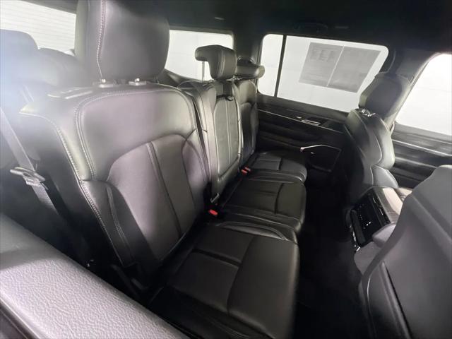 2022 Jeep Wagoneer Series III 4x4