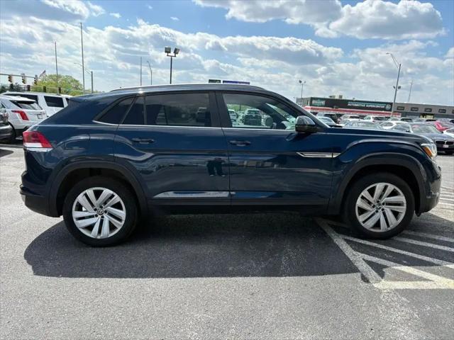 2020 Volkswagen Atlas Cross Sport 3.6L V6 SE w/Technology R-Line