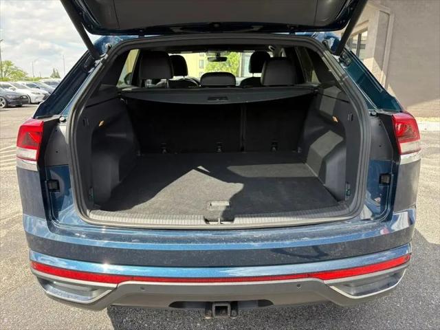 2020 Volkswagen Atlas Cross Sport 3.6L V6 SE w/Technology R-Line