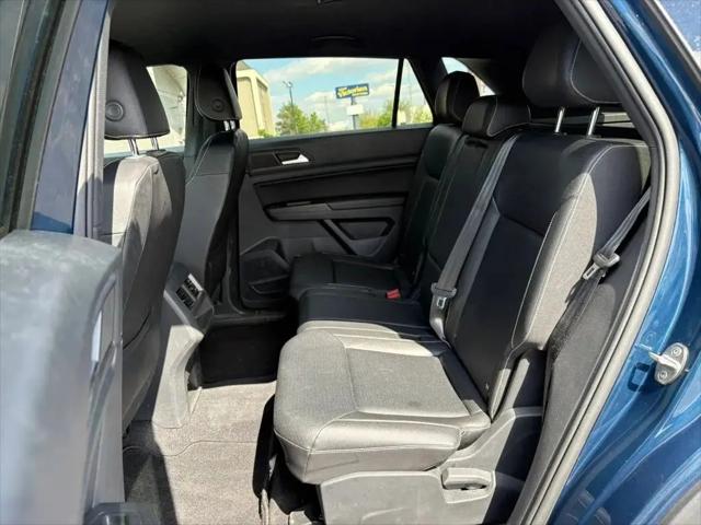 2020 Volkswagen Atlas Cross Sport 3.6L V6 SE w/Technology R-Line